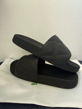 Dhgate black rubber slides size 8